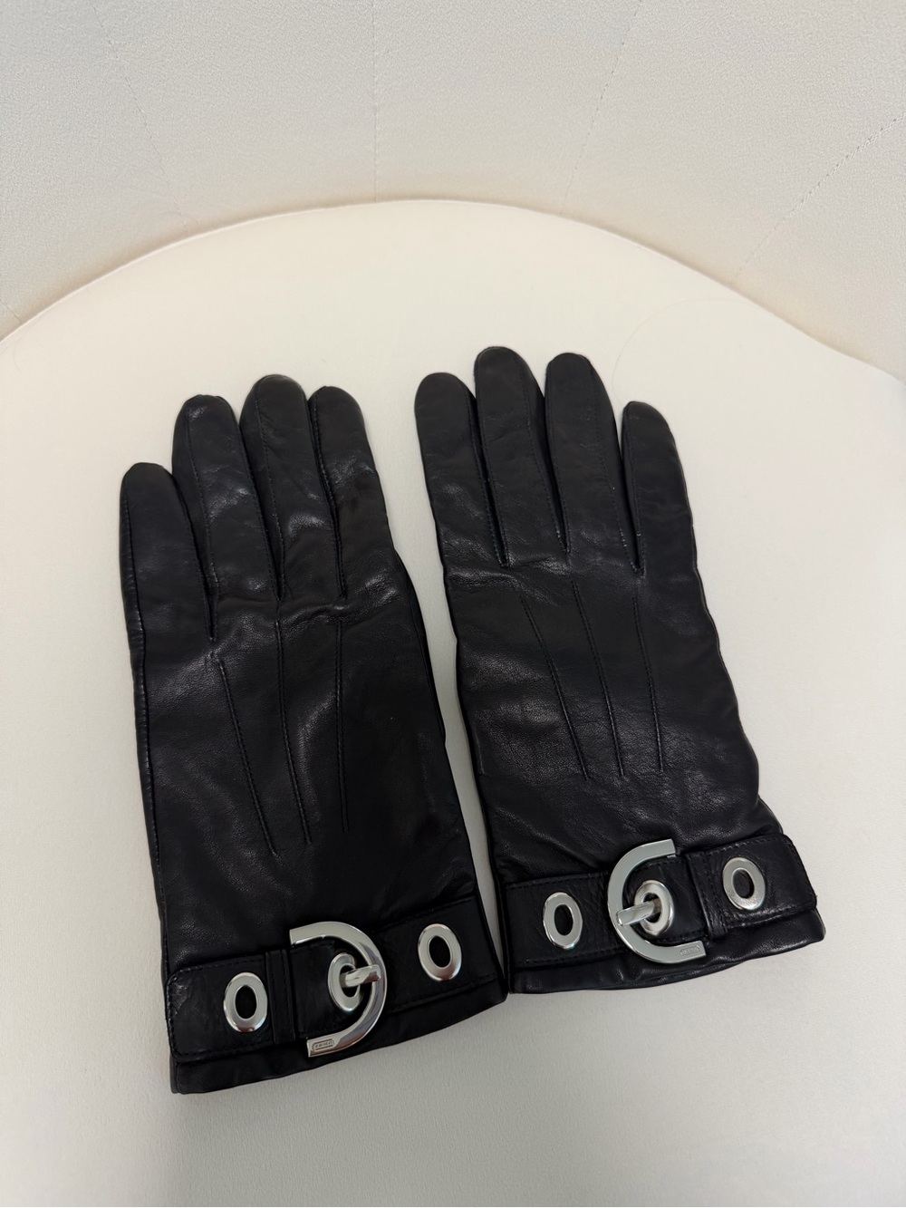 Coach Buckle Gloves Size 8